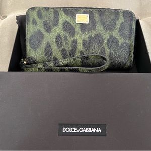 Dolce & Gabbana Portfolio Leo leopard Zipped Long Wallet Verde Green with box